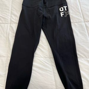 Lulu OTF leggings Size 14